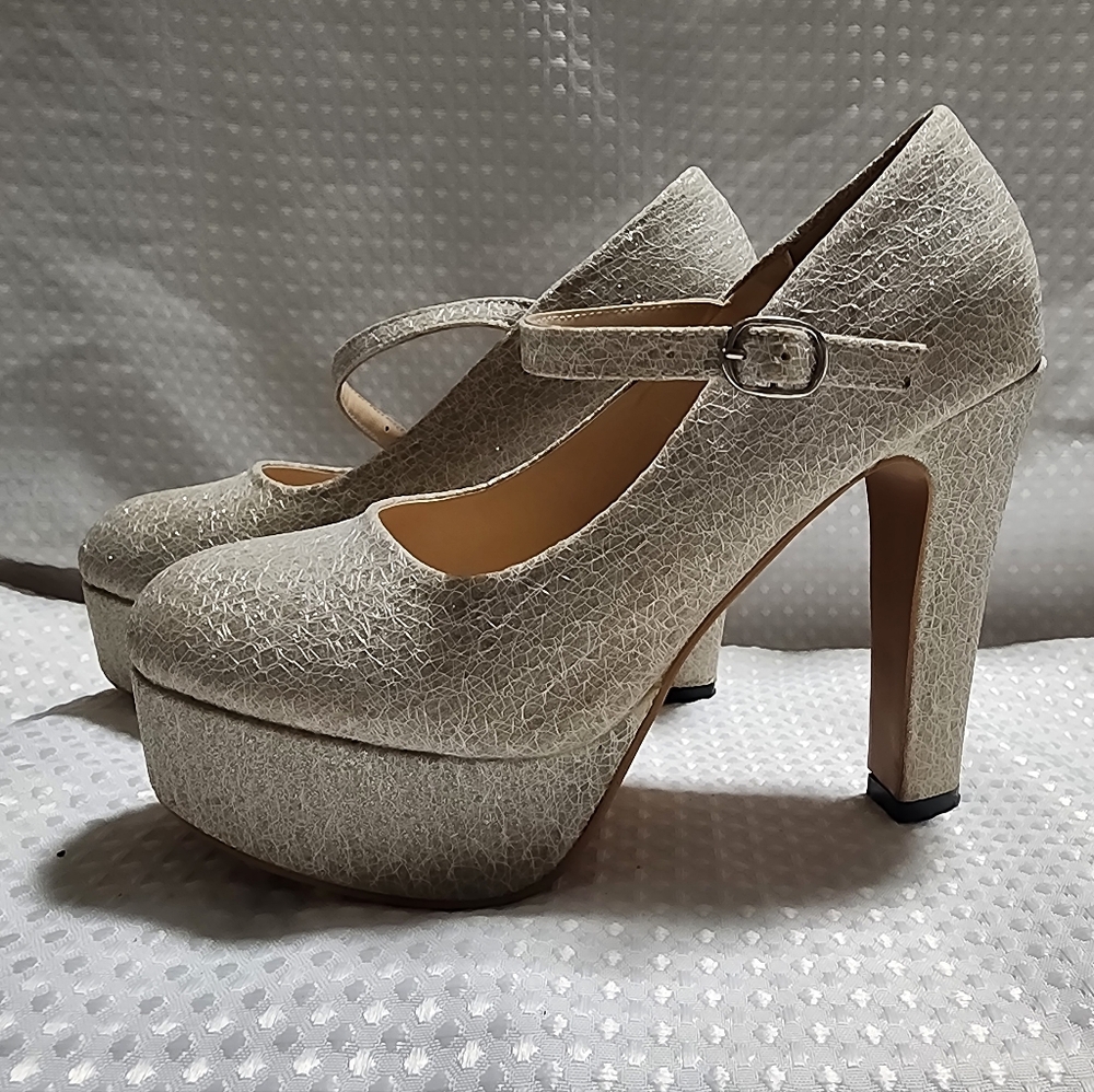 Elegant Cream Platform Heels
